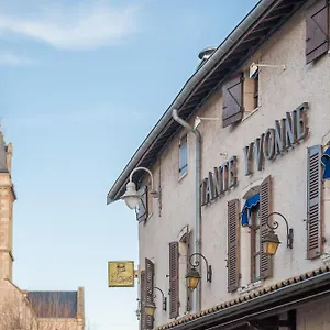 3* Hotel Logis Tante Yvonne&son Restaurant Semi-gastronomique - Lyon Nord